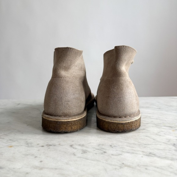 Clarks Originals women's Chukka Taupe Suede Boots Size 10M. - Picture 5 of 7